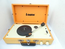 Steepletone retro-style
