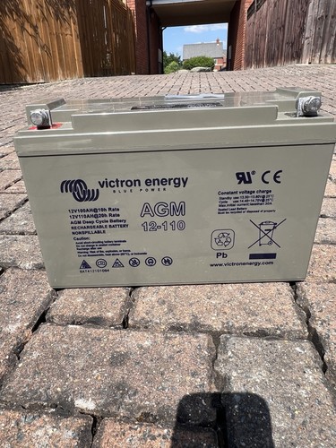 Victron energy agm 110 - 2x,