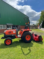 Kubota STV32 Compact Tractor 4WD Hydrostatic w/ 125cm Flail Mower - £13208 + VAT