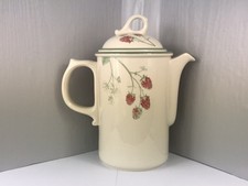 Wedgwood Raspberry Cane Oven