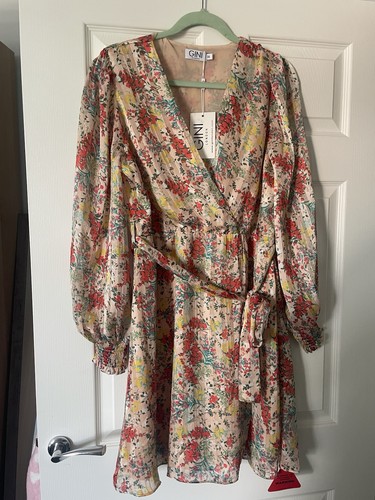 Ladies long sleeve wrap style - sleeve,
