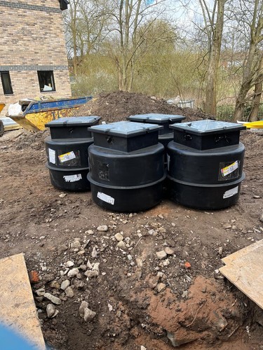 Pump station for sewage - for,