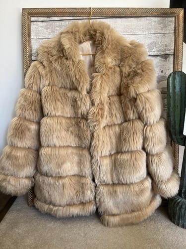 Faux fur coat long sleeved - long,