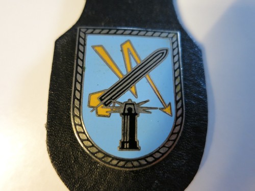 Chest pendant association - chest, pendant/association