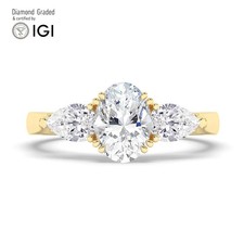 Oval Diamond Trilogy Ring 14k