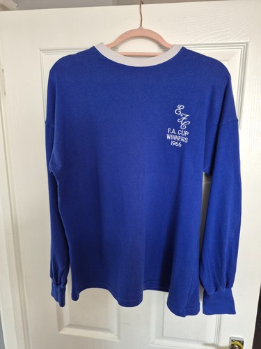 Everton retro football shirt - everton,