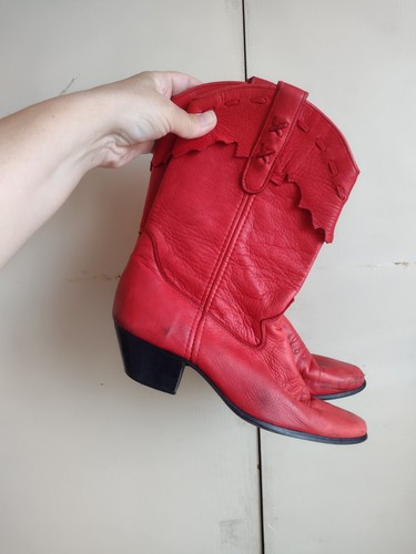 Vtg red laredo leather cowboy - red,
