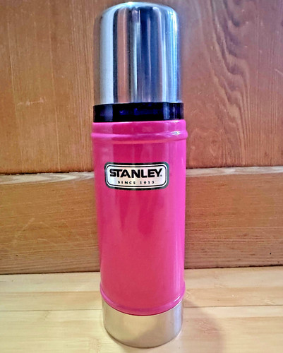 Stanley classic vacuum - stanley,