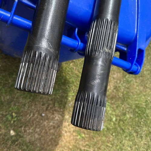 Volvo half shafts - 2x,