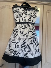 HALTER NECK DRESS 14 DEBENHAMS IMMACULATE. WHITE AND BLACK