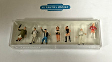 Preiser 10346 Threatening People figures (7) for Hornby Peco 00/HO Gauge