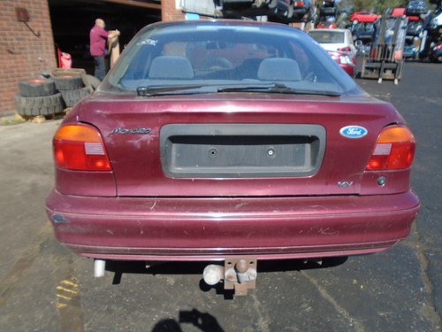 Ford mondeo mk1 glx 2x - 95,