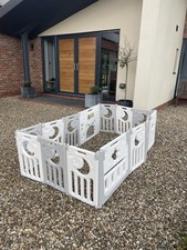 FOLDABLE BABY PLAYPEN SAFETY GATE SOLID KIDS/TODDLER FENCE - USED FREE POSTAGE