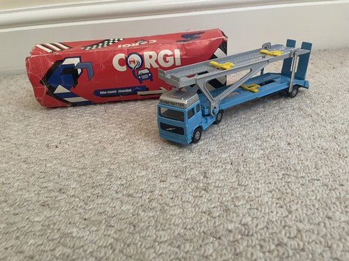 Corgi volvo car transporter - corgi,