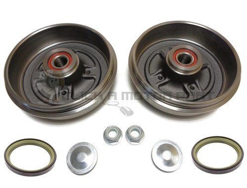 Rear brake drum with - with, fitted