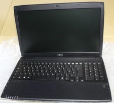 Fujitsu Lifebook A514 i3