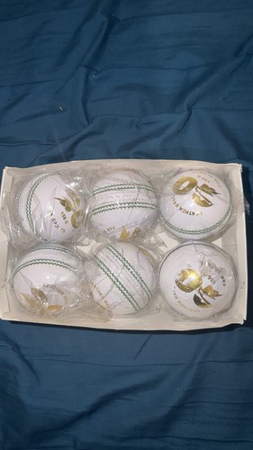 Hard cricket balls 5 - 5.5, oz