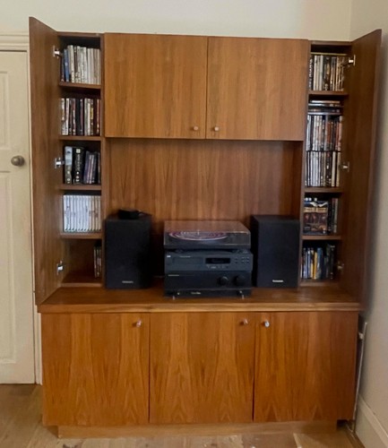 Media unit handmade - , solid
