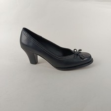 Clarks Court Shoes Womens Size