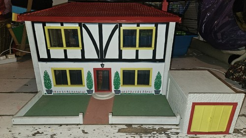 Triang crest cottage avon - crest,