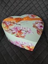 Large Sanctuary Spa Covent