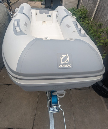 Barely used zodiac - zodiac, cadet
