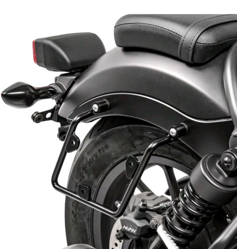 Saddlebag support bracket for