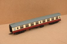 Bachmann OO gauge BR Mk1 open SO Crimson/Cream coach note couplings