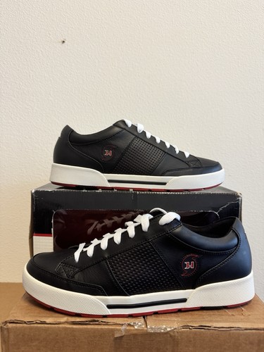 The game hurricane - 310, shoes