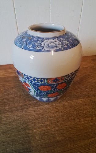 Tiffany peony vase - co,