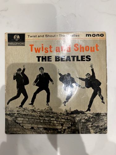 The beatles twist - -,