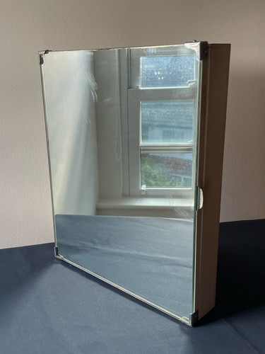 Corner medicine cabinet - corner, w/