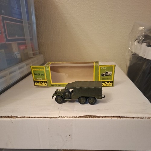 Solido militaires 242 dodge - 242,