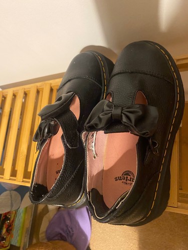 Bow martens lazy oaf - martens, x
