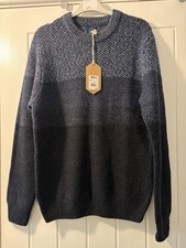 Men’s Next jumper in size