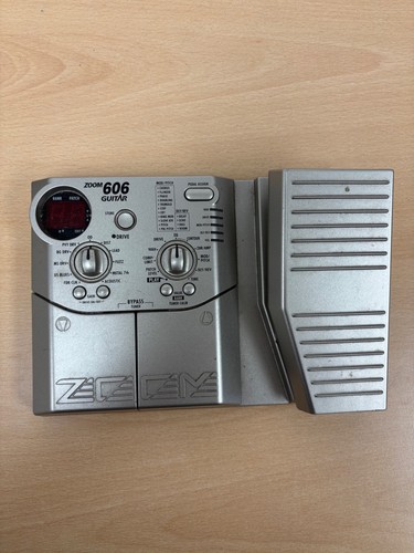 Zoom 606 multieffects pedal - zoom,