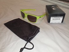 BNWOT Genuine Oakley Sliver