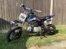 Stomp 110cc Juice Box Semi-Auto Pit Bike