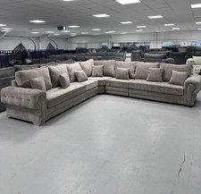 Brand New | Verona 6 Seater