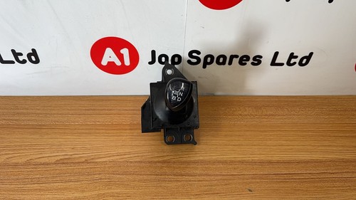 2015 2018 toyota auris - toyota,