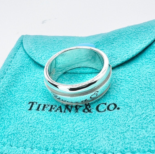 Tiffany groove wide ring - &,