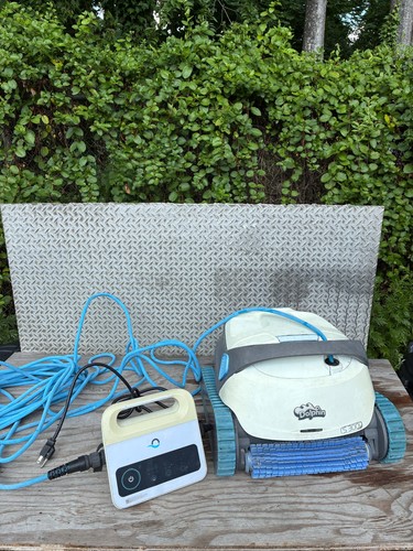 Dolphin s300i pool vacuum - s300i,