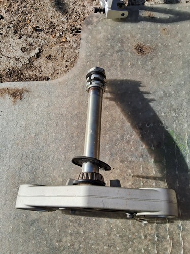 Triumph tiger 1050 lower - 1050, yoke