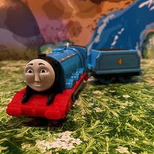 Trackmaster GORDON & TENDER Thomas & Friends Motorised Battery Train