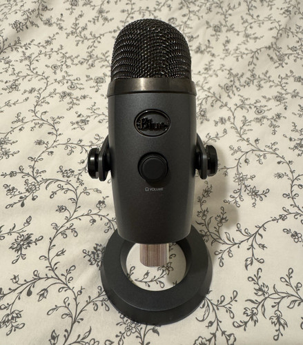 Blue yeti usb microphone black - blue,