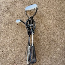 Vintage Rotary Hand Whisk /