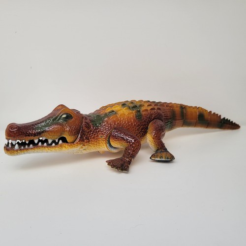 Vintage large crocodile - vintage,