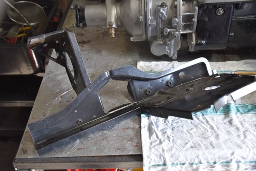 Cap672 under bonnet panel - under,