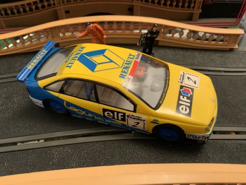 Scalextric c2078 renault - scalextric,