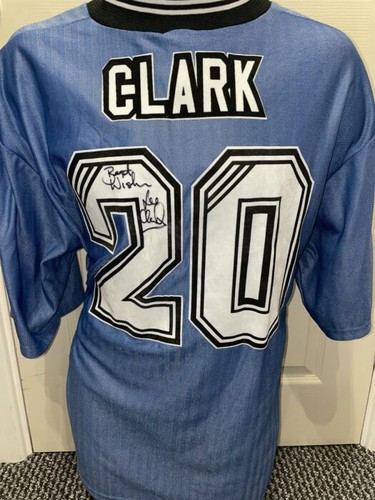 Signed lee clark - lee, newcastle